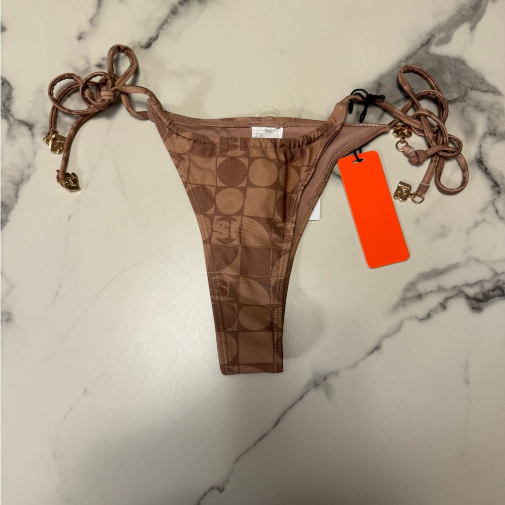 Forever 21 bikini nude logo